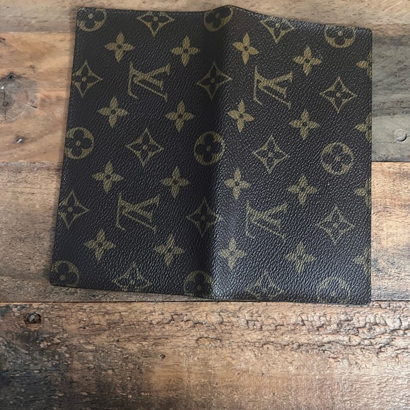 Authentic Louis Vuitton Long Check Book Wallet Cover - Picture 6 of 10